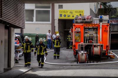 Stuttgart: Kellerbrand loest Grossalarm aus